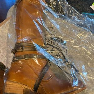 Freebird boots, size 6, style Gia, tan multi.